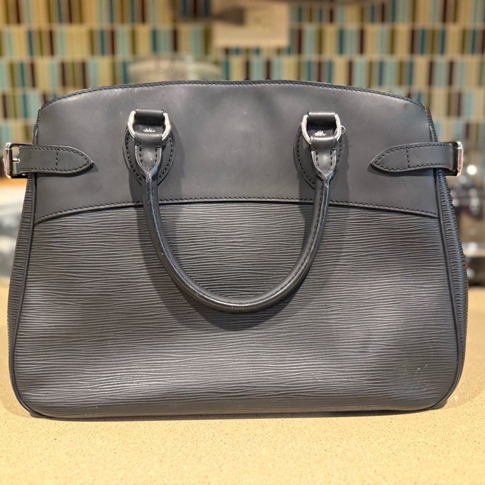 LOUIS VUITTON Passy PM Epi Leather Bag – Pre-Loved